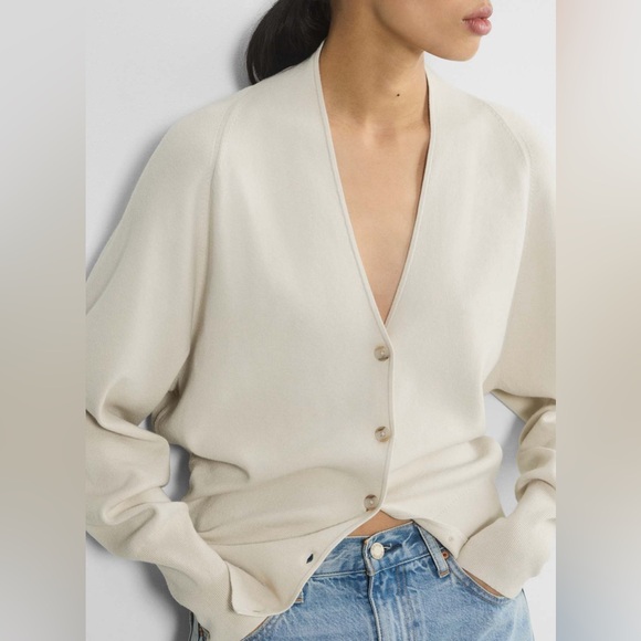 Aritzia Sweaters - Babaton Aritzia Clerical cardigan, S